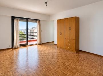 Departamento de 1 ambiente, Flores · Monoambiente Amplio Al Frente con Balcón Terraza de 14 m² – Flores