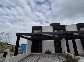 Foto · Docta - Casa Duplex 3 Dorm. 3 Baños - 148 m²
