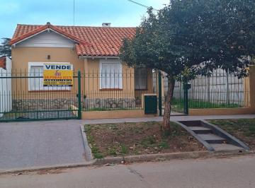 Casa de 3 ambientes, Merlo · Casa Tipo Chalet Reciclada a Nuevo Tres Amb Merlo Permuta