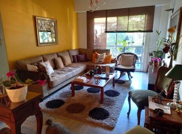 Departamento de 4 ambientes, Villa Crespo · Villa Crespo, Venta Excelente Depto. 4 Amb Amplios, Frente C/balcon Corrido
