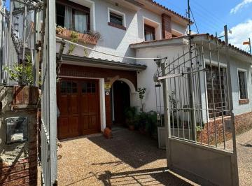 Casa de 3 ambientes, Quilmes · Alquiler PH Al Frente Sin Cochera