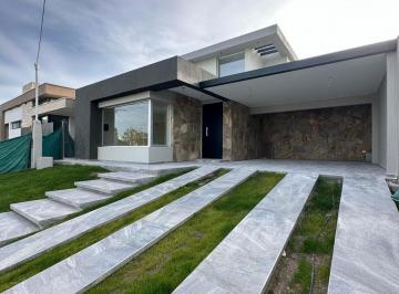 Casa de 4 ambientes, Maipú · Casa Estrenar, Terrazas Park, Dos Plantas, 3 Dorm, 2 Baños, 2 Cochera