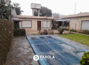 Casa de 2 ambientes, Merlo · Vende Casa a Refaccionar con Lote Libre, Pileta.