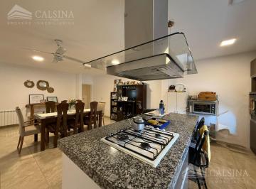 Casa · 190m² · 3 Ambientes · 2 Cocheras · Casa en Venta Villa Allende con Seguridad Una Planta