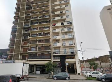 Departamento de 2 ambientes, Avellaneda · Hermoso Departamento 2 Ambientes Sobre Av Mitre Al 2400 con Cochera Rebajado, Apto Credito!