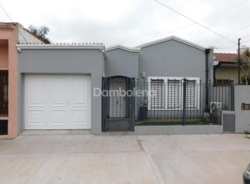 Casa · 150m² · 7 Ambientes · 1 Cochera · Casa en Venta en Haedo, Morón