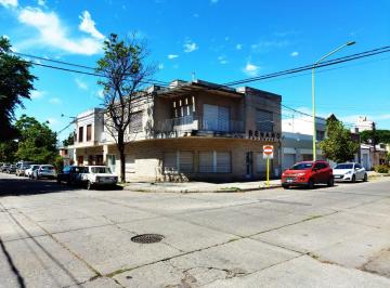 Casa de 8 ambientes, Bahía Blanca · Casanova y Florencio Sanchez - Propiedad en Venta