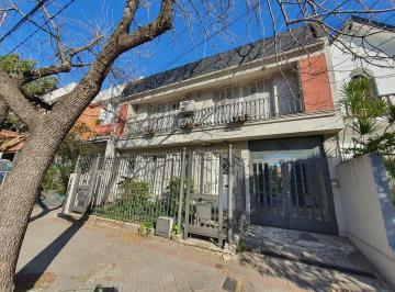 Departamento · 85m² · 3 Ambientes · Departamento en en Primer Piso por Escalera en Banfield Oeste