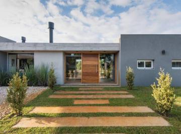 Casa de 4 ambientes, Pinamar · Hermosa Casa en Venta en Barrio La Herradura Pinamar