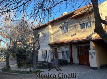 Casa de 5 ambientes, Villa Regina · Casa Venta 4 Dorm. Villa Regina Rio Negro Acepta Permutas