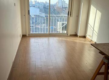 Departamento · 80m² · 3 Ambientes · Departamento Tres Ambientes en Lanus