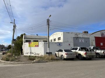 Bodega-Galpón · 400m² · Nave Industrial en Calle Juan de Dios Trevisan