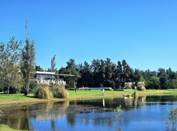 Puerto Roldán Lote en venta frente al lago · Puerto Roldán - Lote en Venta Frente Al Lago