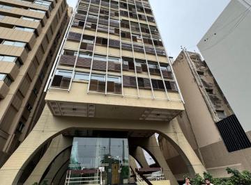 Foto · 3 Dor. con Cochera - Av Hipolito Yrigoyen N 582 - Frente a Plaza España