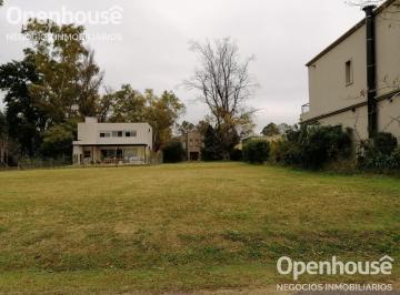 Terreno · 374m² · Venta - Unico Lote Central - Barrio La Angelica