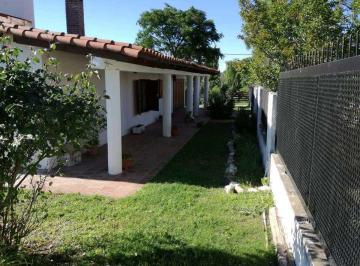 Quinta vacacional · 200m² · 7 Ambientes · 1 Cochera · Quinta Vacacional con 3 Dorm. en 600 m² en Venta, Villa Carlos Paz