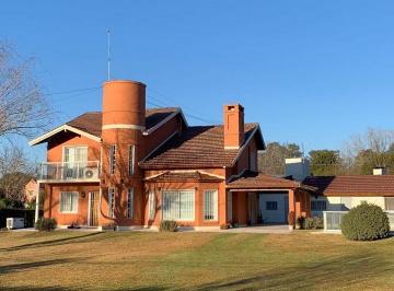 Casa de 3 ambientes, Campana · Casa Quinta en Venta - Las Lomadas