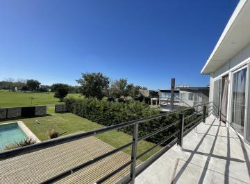 Casa · 150m² · 5 Ambientes · Casa 3 Dorm. con Pileta en "Campos de Esther" Barrio Cerrado