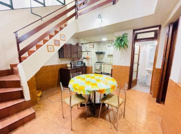 PH · 97m² · 3 Ambientes · Interesante PH de 3 Ambientes + Escritorio y Terraza Propia