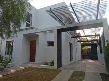 Casa de 6 ambientes, La Calera · Vendo Casa en Los Prados, La Calera. 2 Dor. Apta Credito!