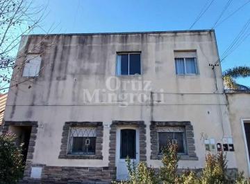 Edificio · 230m² · Edificio en Block en Venta en Lomas de Zamora, G. B. a. Zona Sur, Argentina