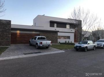 Casa de 3 ambientes, Guaymallén · Contacto Propiedades Vende Casa en Barrio Privado Las Marias