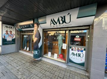 Local comercial · 60m² · Local Comercial Exc. Ubic. Zona Hosp. Clinicas