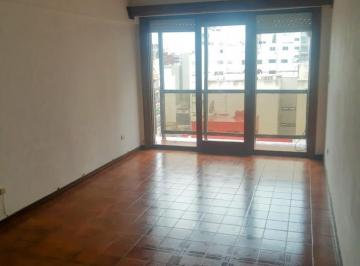 Departamento · 60m² · 3 Ambientes · 1 Cochera · Alquiler 3 Ambientes Externo con 2 Balcones 2 Baños y Cochera