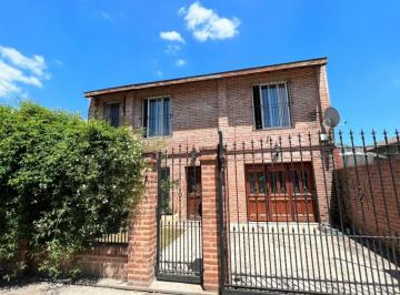 imagen1 · Venta de Chalet 3 Ambientes con Cochera y Pileta - Amplio Lote Libre - Pileta - Monte Grande