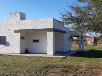 Casa · 95m² · 2 Dormitorios · Impecable Casa de 2 Dorm. a m del Río, Colonia Benítez