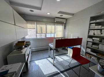 Oficina comercial · 132m² · 4 Ambientes · Oficinas en Venta - 2 Oficinas 1 Deposito 2 Baños - 132 m² - San Nicolás