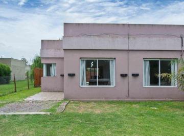 Casa · 87m² · 3 Ambientes · 2 Cocheras · Venta Casa 3 Amb San Vicente Apto Credito