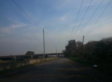 Terreno , Avellaneda · Fracción 22.000 m² a m de Autopista Buenos Aires La Plata.