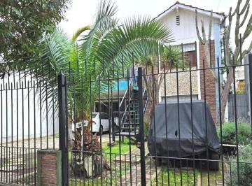 PH · 65m² · 3 Ambientes · 2 Cocheras · Venta PH 3 Ambientes en Villa Adelina