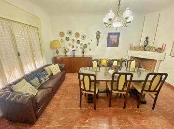 Casa · 185m² · 3 Ambientes · 3 Cocheras · Venta Casa 3 Amb 372 m² Valentin Alsina