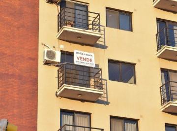 Departamento · 62m² · 3 Ambientes · Departamento 4 Piso, Av Mitre, 3 Ambientes, Al Frente, con Balcon, Berazategui Este