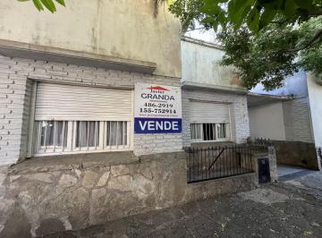 Casa · 70m² · 3 Ambientes · Casa Americana 3 Amb. Entrada Auto Parque S/ Lote Propio R4