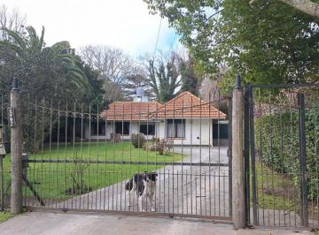 CRP-CRP-2651_2 · Venta de Casa en El Grosellar, Mar del Plata