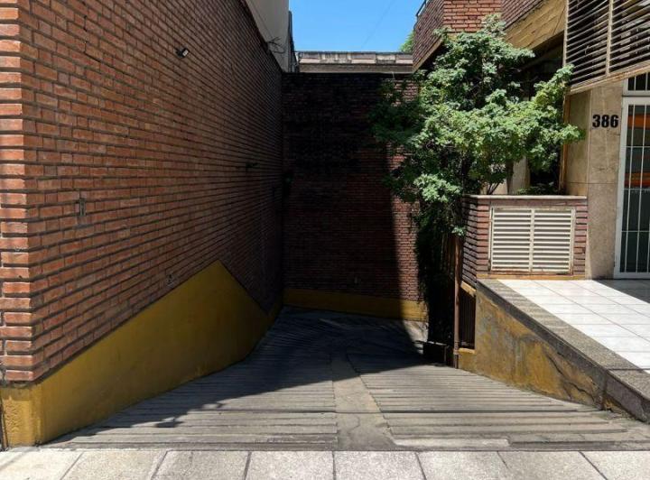 Garage · 25m²