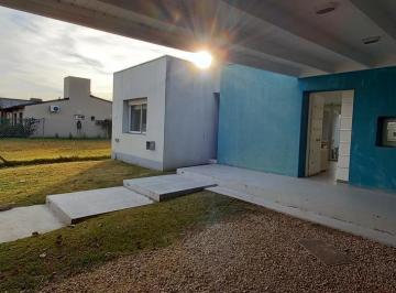 Casa de 3 ambientes, Roldán · Timbues 1000 - Casa de Dos Dorm. en Venta - Roldan