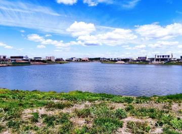 Terreno , Escobar · Excelente Lote a La Laguna en Area 8