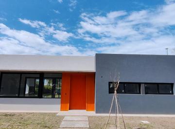 Casa de 4 ambientes, Pilar · Hermosa Casa en Lote Central en Barrio Manzanares Chico