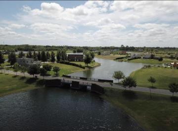 Terreno · 911m² · Excelente Lote Al Río en Venta en El Cazal - Oportunidad!
