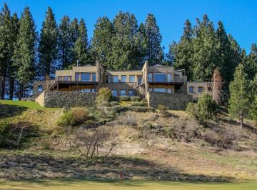 Casa · 350m² · 5 Ambientes · 2 Cocheras · Casa en Venta en Chapelco Golf, San Martin de Los Andes
