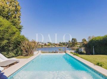 Casa · 240m² · 4 Ambientes · 1 Cochera · Casa en Venta en San Marco a La Laguna, Villanueva, Tigre