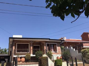 Casa · 260m² · 6 Ambientes · 1 Cochera · Villa Carlos Paz - Centro - Importante Propiedad en Venta