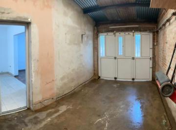 Casa · 90m² · 5 Ambientes · 1 Cochera · Casa Funcional en Zona Norte