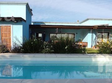 Casa · 225m² · 6 Ambientes · 2 Cocheras · Casa - San Matias