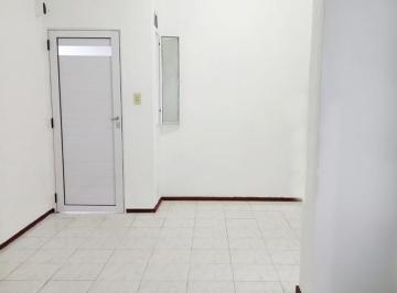 Departamento · 120m² · 6 Ambientes · Departamento de Pasillo en Venta