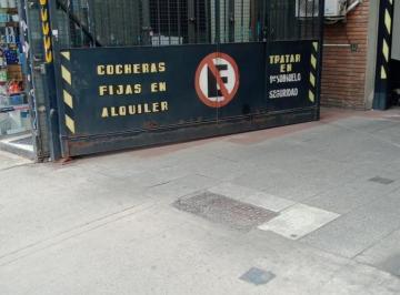 Garage , Flores · Cochera en Flores en Pleno Centro Comercial